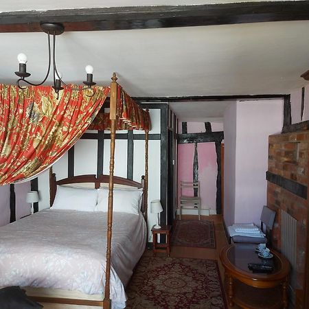 The Swan Inn Harwich Bagian luar foto