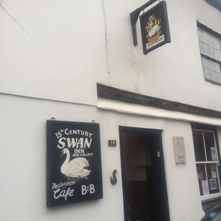 The Swan Inn Harwich Bagian luar foto