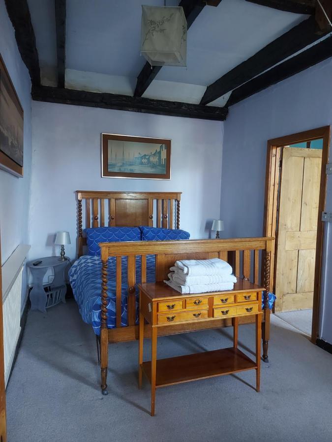 The Swan Inn Harwich Bagian luar foto