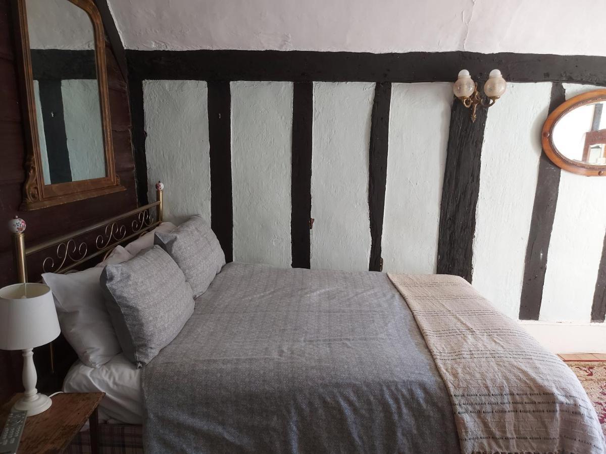 The Swan Inn Harwich Bagian luar foto