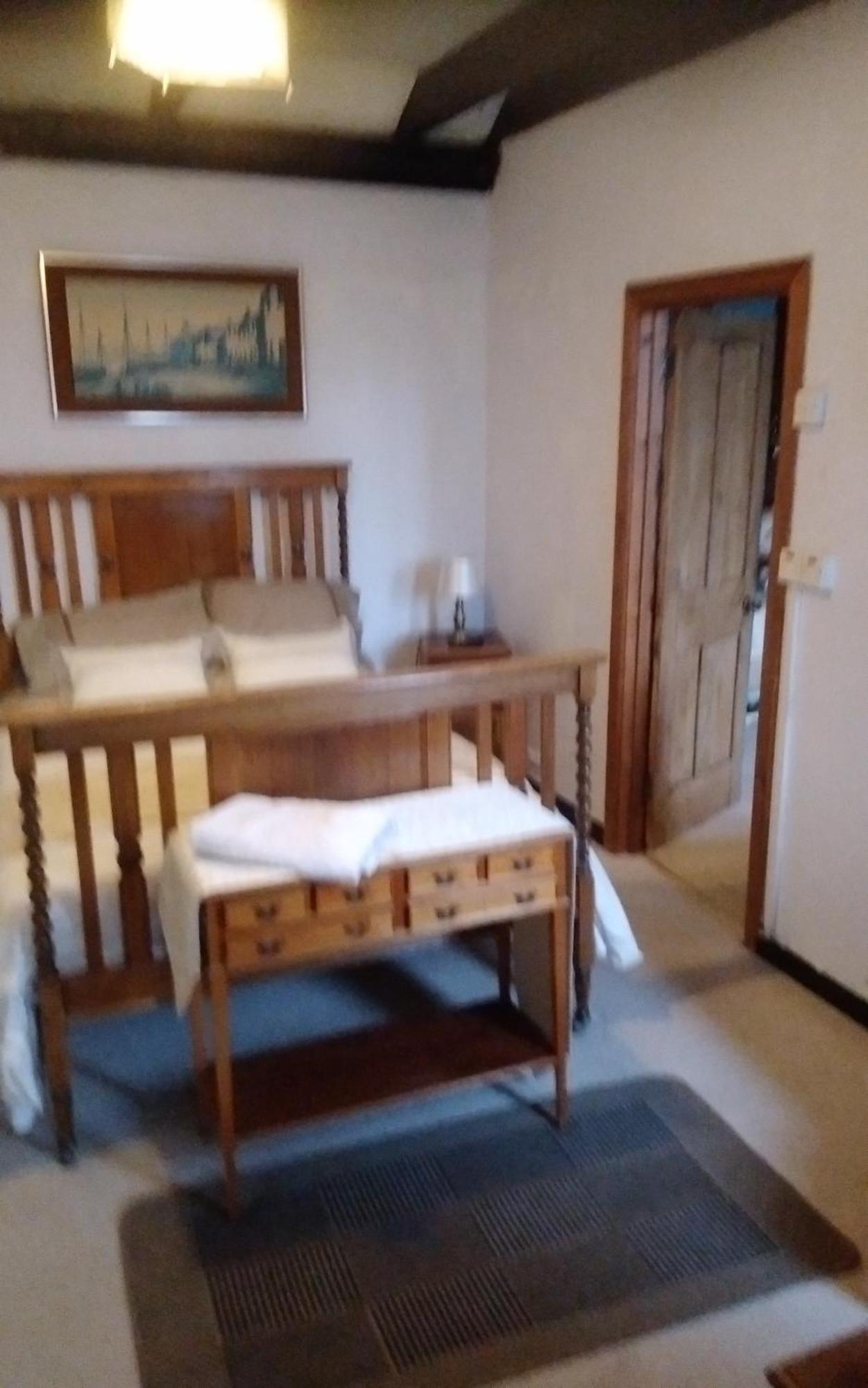 The Swan Inn Harwich Bagian luar foto