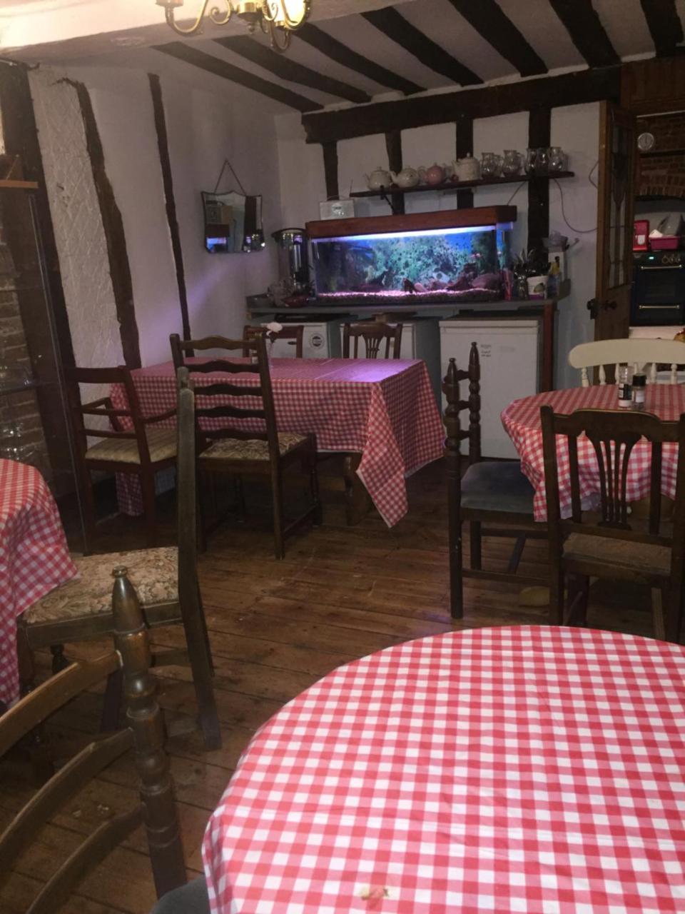 The Swan Inn Harwich Bagian luar foto